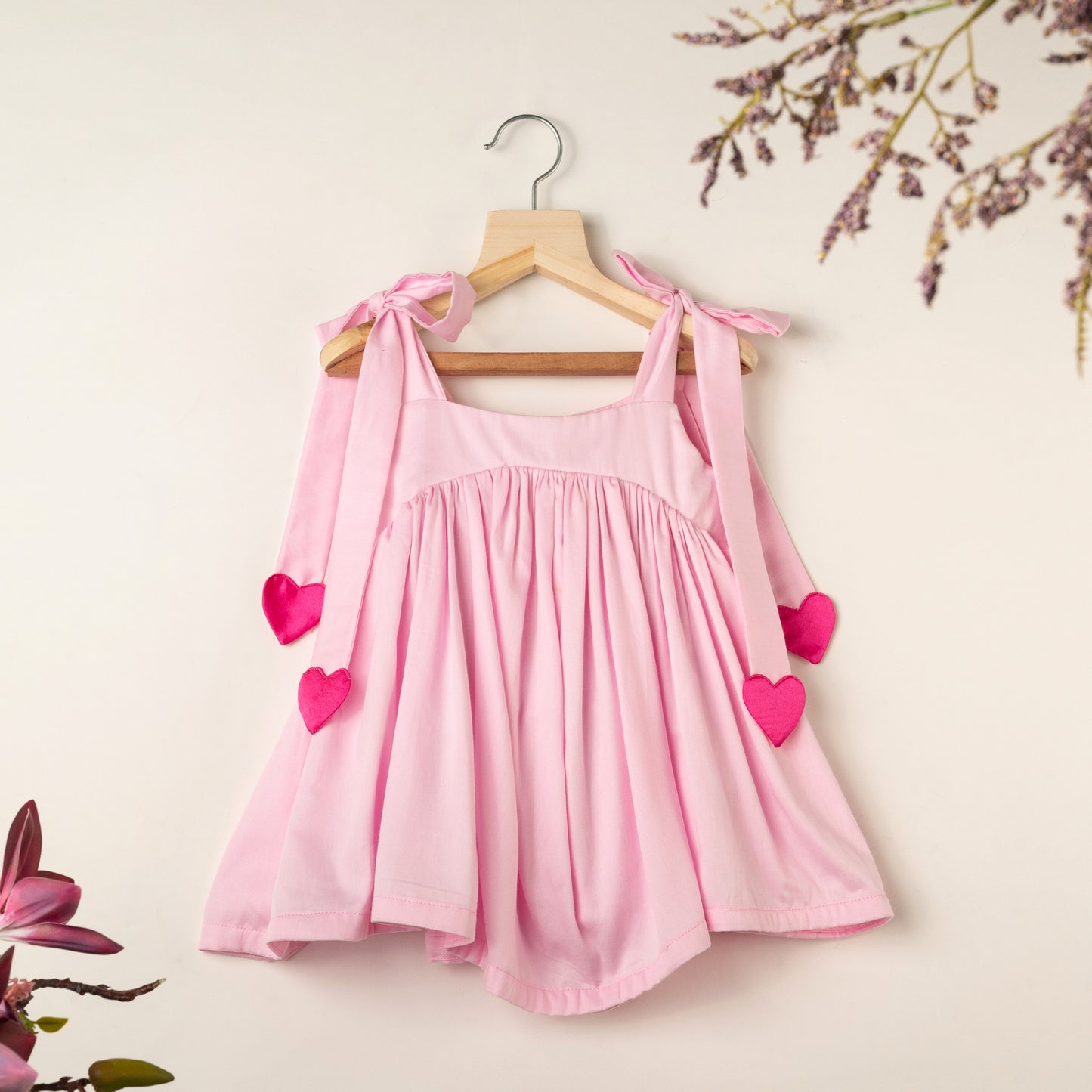 HEART TIE-UP DRESS PINK