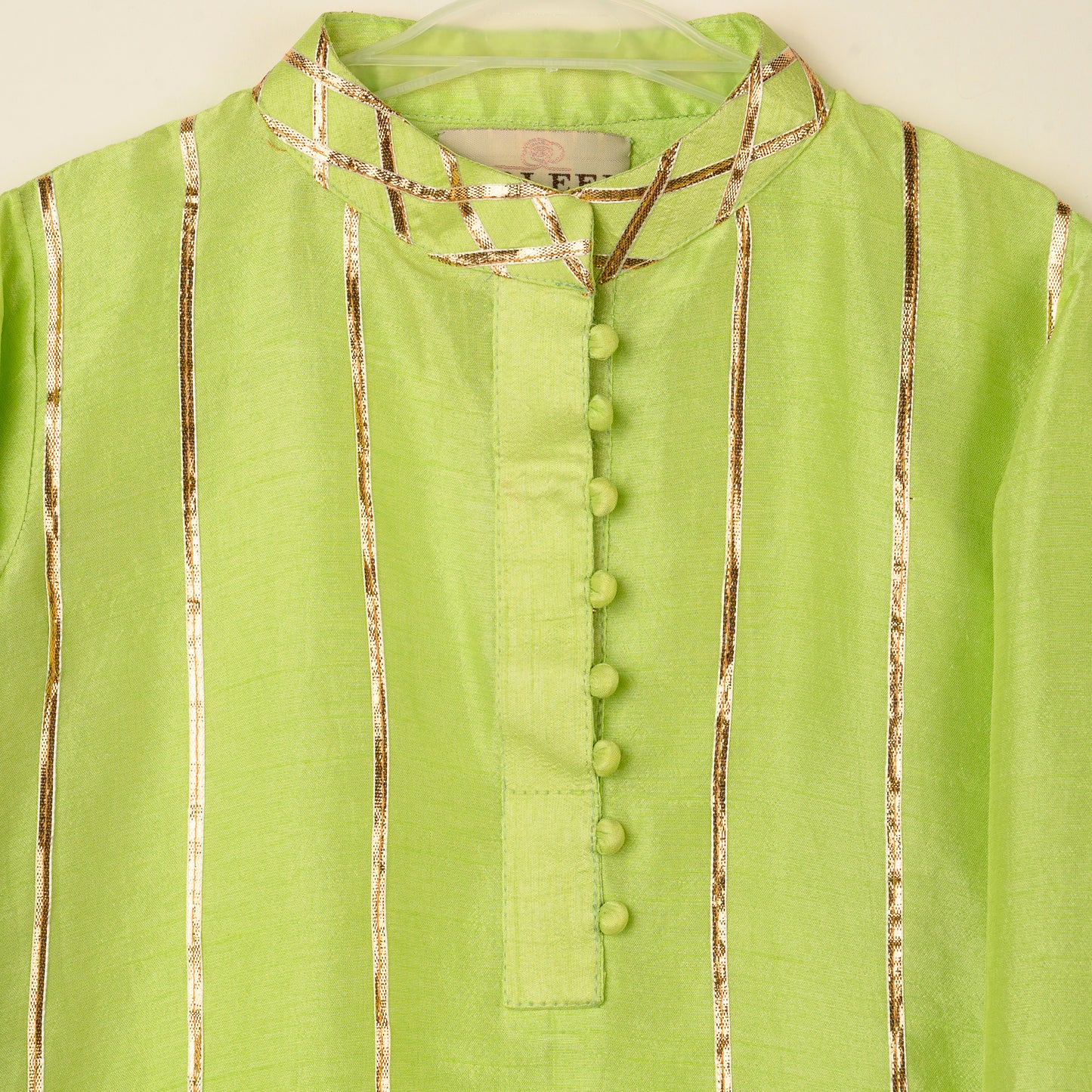 Mehaka Kurta Set