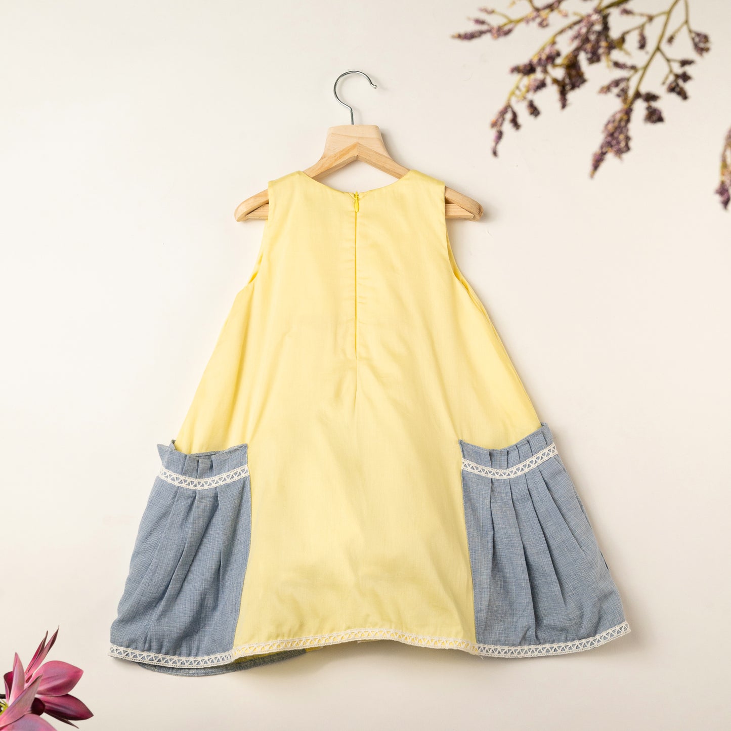 POCKET DRESS YELLOW